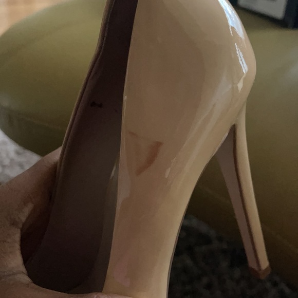 Pour La Victoire Nude Stiletto Pump - Picture 4 of 5
